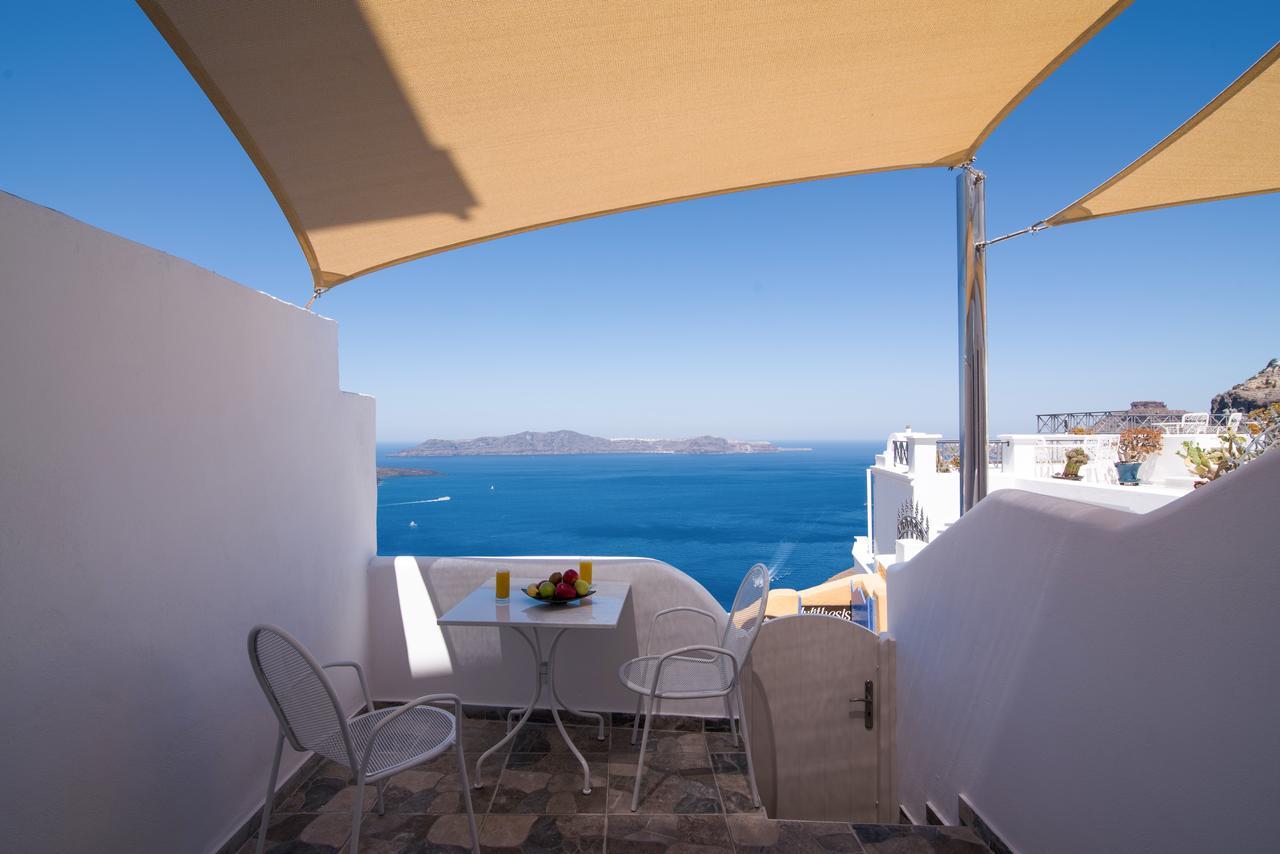 Angel Luxury Suites Фира Екстериор снимка