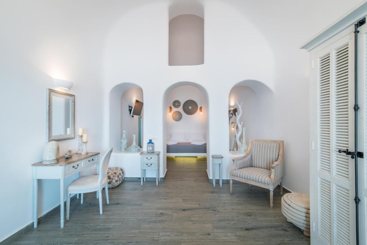 Angel Luxury Suites Фира Екстериор снимка
