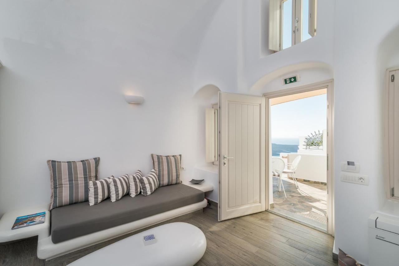 Angel Luxury Suites Фира Екстериор снимка