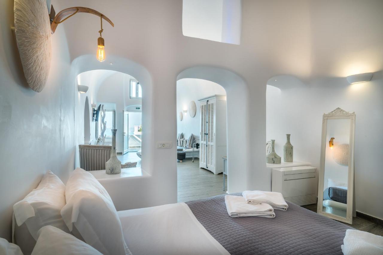 Angel Luxury Suites Фира Екстериор снимка