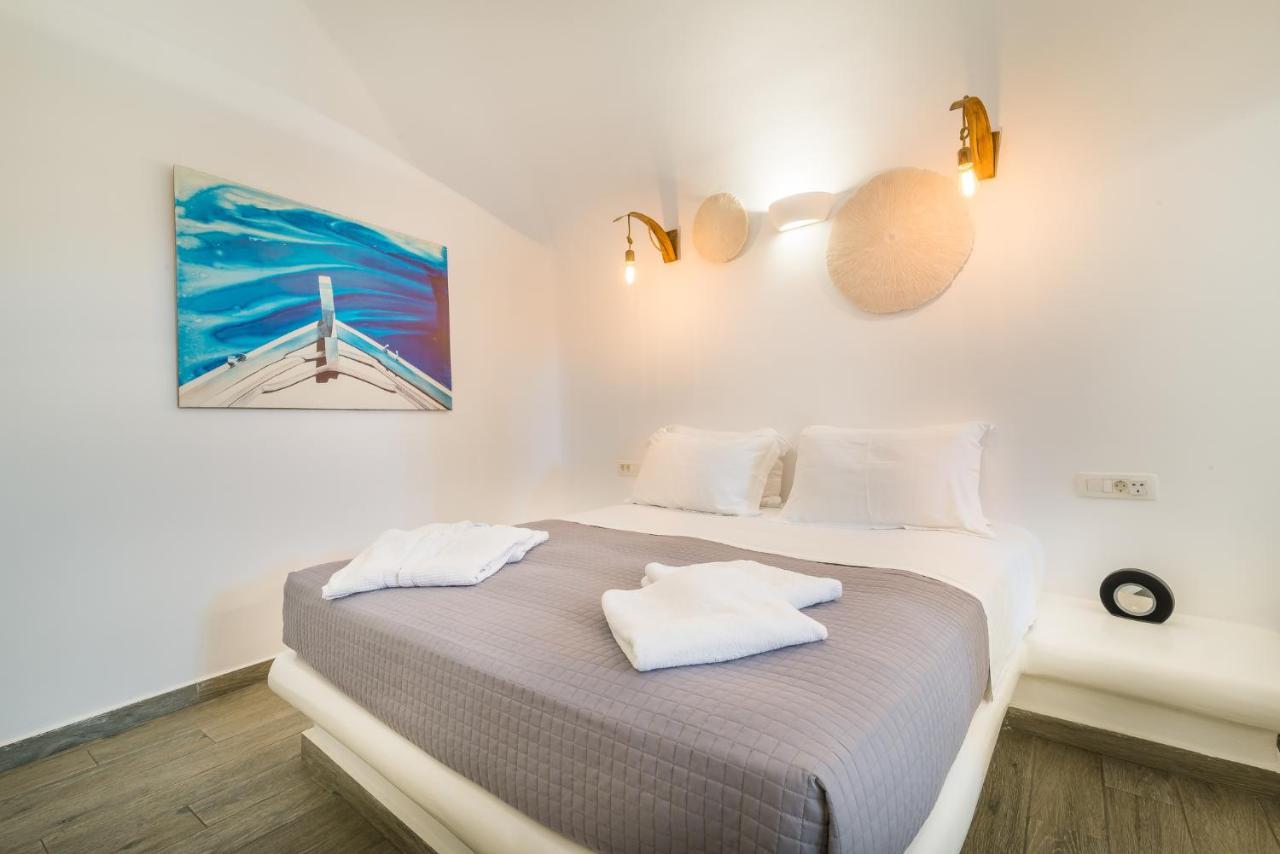 Angel Luxury Suites Фира Екстериор снимка