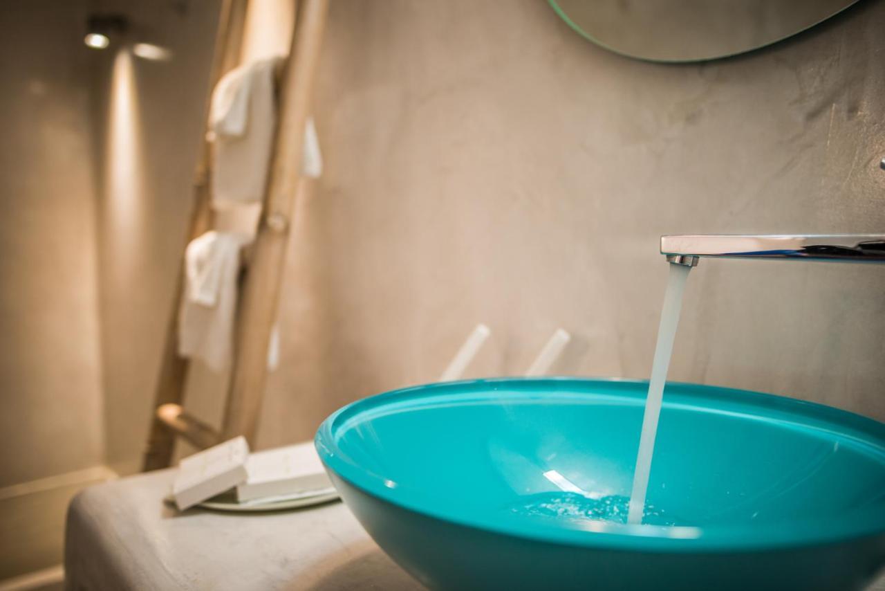 Angel Luxury Suites Фира Екстериор снимка