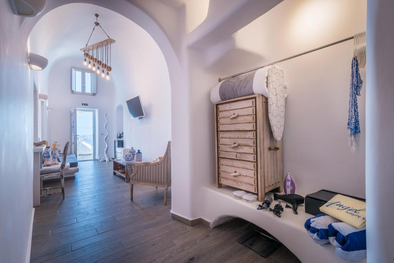 Angel Luxury Suites Фира Екстериор снимка